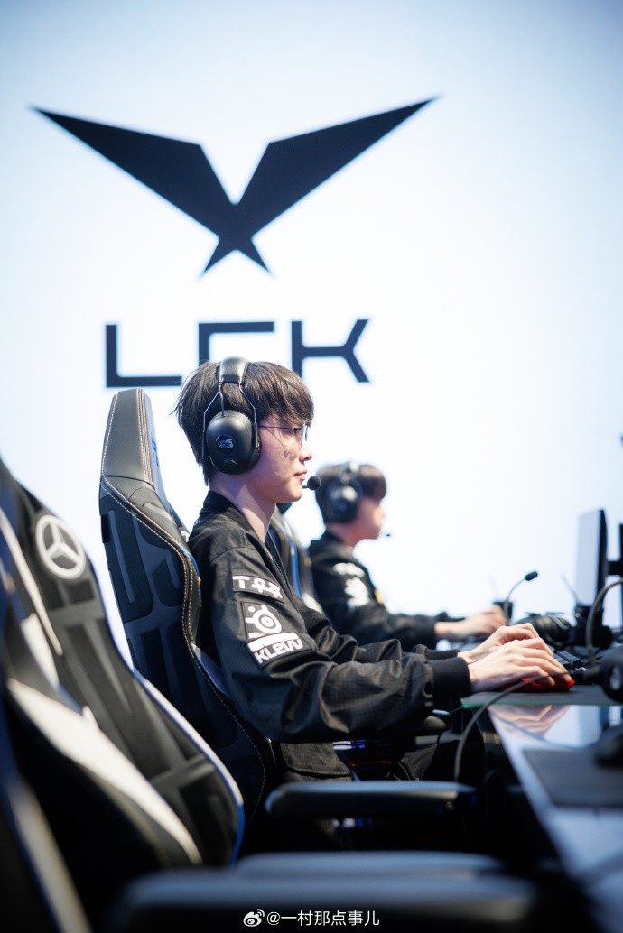 摄影师一村发布S15入围赛返图：2025.10.14 Day1